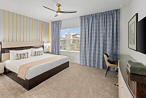 Harbor Island Beach Club by Villatel