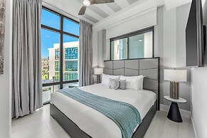 Harbor Island Beach Club by Villatel