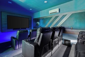 Harbor Island Beach Club by Villatel