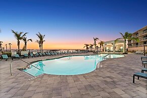 Harbor Island Beach Club by Villatel