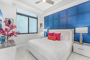 Harbor Island Beach Club by Villatel