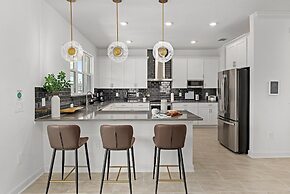 Harbor Island Beach Club by Villatel