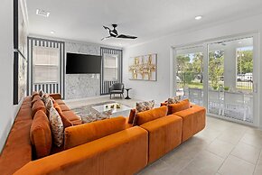 Harbor Island Beach Club by Villatel