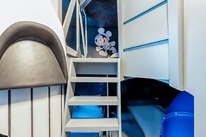 Harbor Island Beach Club by Villatel