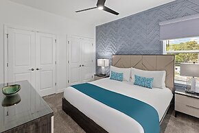 Harbor Island Beach Club by Villatel