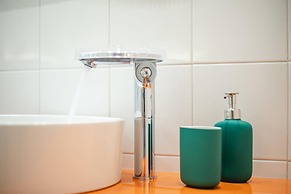 Acropolis Pop Art Apartment