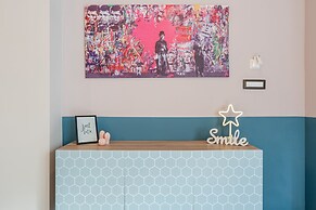 Acropolis Pop Art Apartment