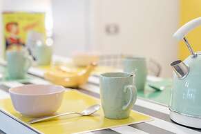 Acropolis Pop Art Apartment