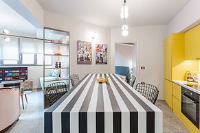Acropolis Pop Art Apartment