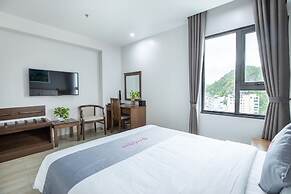 Cat Ba Paradise Hotel - Sky Bar & Massage