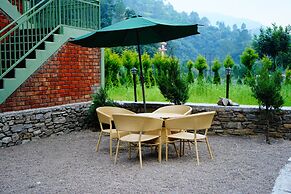 Kainaat A Riverside Homestay