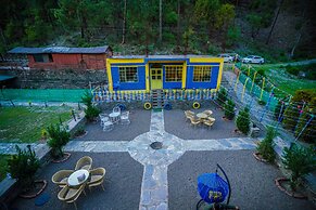 Kainaat A Riverside Homestay