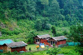 Kainaat A Riverside Homestay