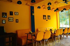 Kainaat A Riverside Homestay