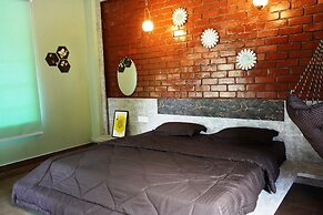 Kainaat A Riverside Homestay