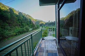 Kainaat A Riverside Homestay