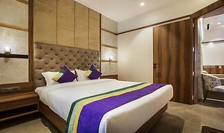 Treebo Premium Savera Inn