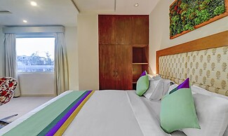 Treebo C1 Taj Nirvana