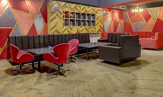 Treebo C1 Taj Nirvana