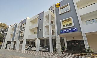 Itsy Hotels Sidhartha Residency