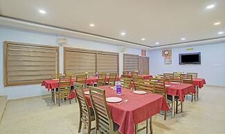 Itsy Hotels Sidhartha Residency