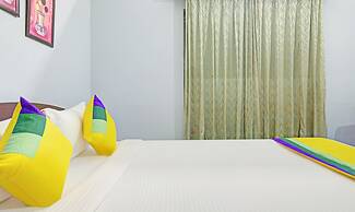 Itsy Hotels Sidhartha Residency