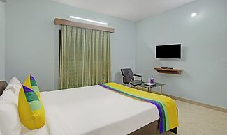 Itsy Hotels Sidhartha Residency