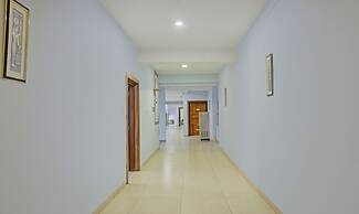 Itsy Hotels Sidhartha Residency