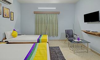 Itsy Hotels Sidhartha Residency