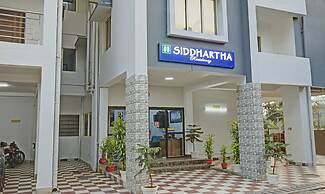 Itsy Hotels Sidhartha Residency