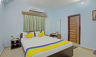 Itsy Hotels Sidhartha Residency