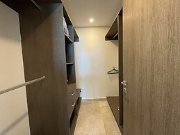 Central 102 Apartments