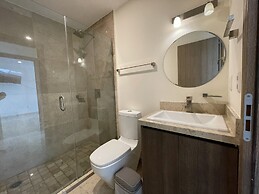 Central 102 Apartments