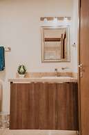 Central 102 Apartments