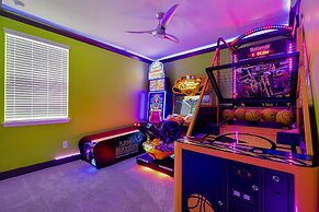 Villatel at Solara Resort - 8BRs