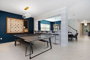 Villatel at Solara Resort - 8BRs