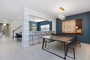 Villatel at Solara Resort - 8BRs