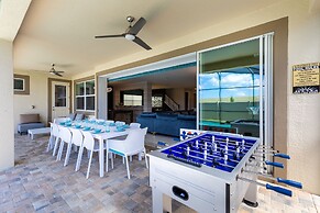 Villatel at Solara Resort - 8BRs