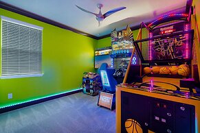 Villatel at Solara Resort - 8BRs