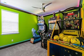 Villatel at Solara Resort - 8BRs