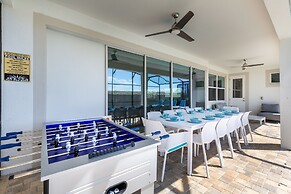 Villatel at Solara Resort - 8BRs