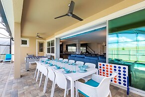 Villatel at Solara Resort - 8BRs