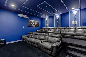 Solterra Resort - Luxury 10 Bedroom Homes