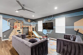 Solterra Resort - Luxury 10 Bedroom Homes