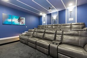 Solterra Resort - Luxury 10 Bedroom Homes