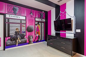 Solterra Resort - Luxury 10 Bedroom Homes