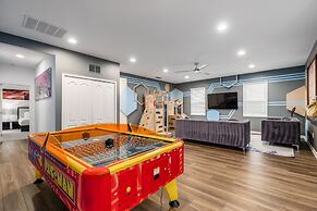 Solterra Resort - Luxury 10 Bedroom Homes