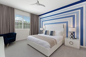 Solterra Resort - Luxury 10 Bedroom Homes