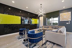 Solterra Resort - Luxury 10 Bedroom Homes