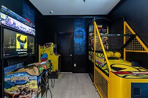 Solterra Resort - Luxury 10 Bedroom Homes